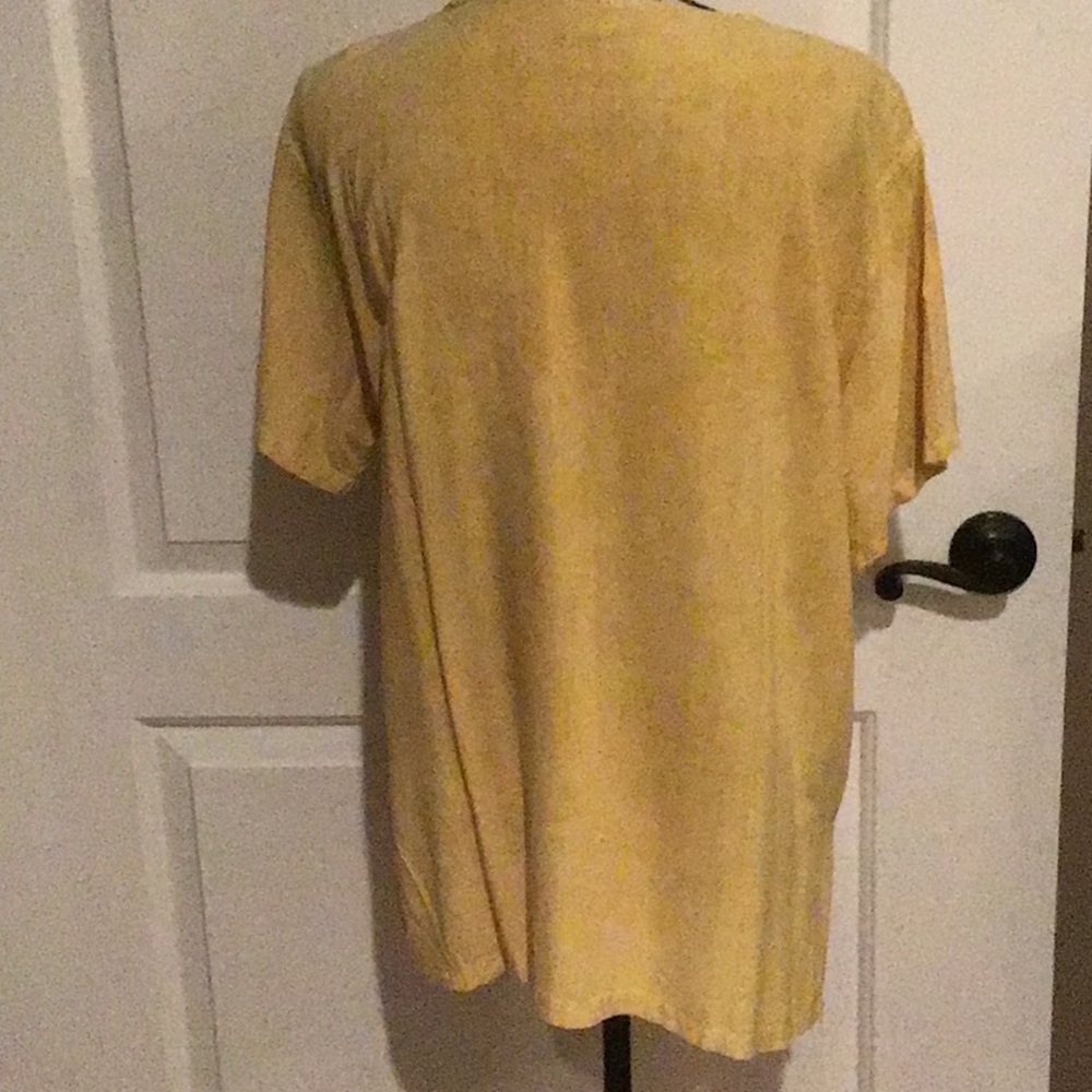 Large? Embroidered Linen like Tunic - Picture 3 of 3